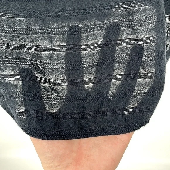 Banana Republic Short Sleeve Top Black Women’s Size Large - Picture 4 of 6